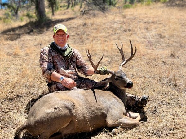 john newell six pt deer2 aug9